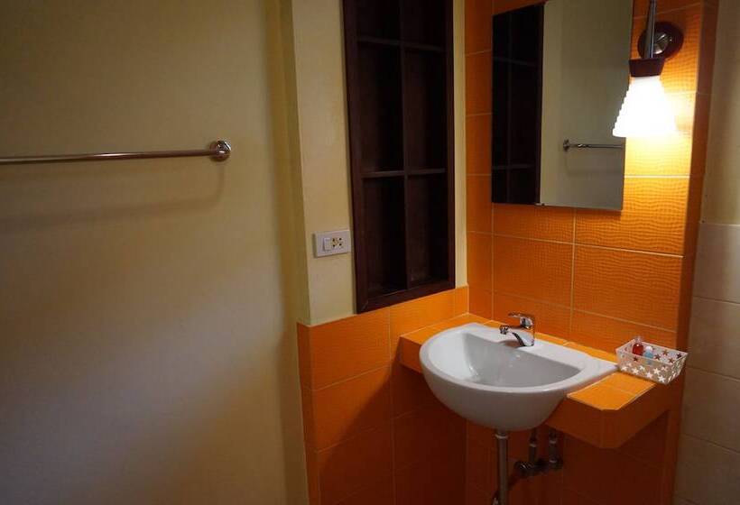 酒店 Porntip Resort