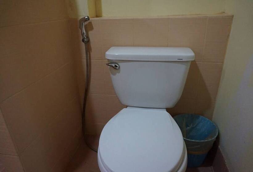 酒店 Porntip Resort