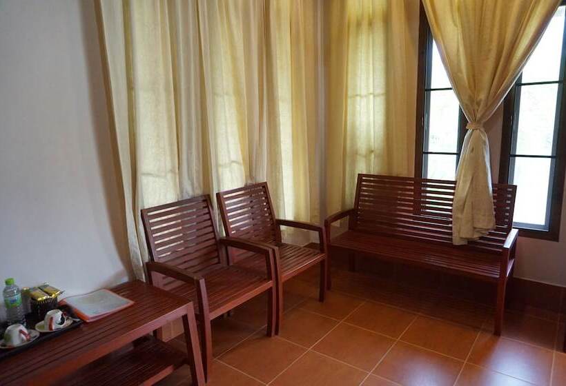 酒店 Porntip Resort