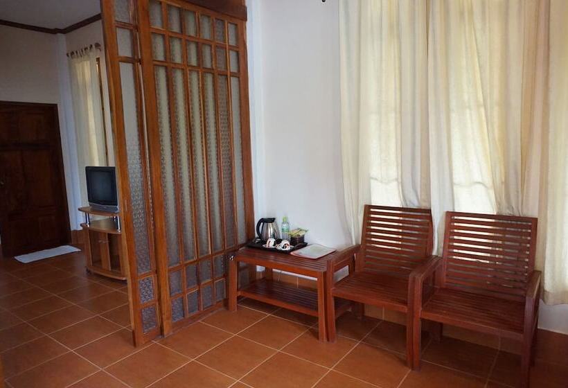 酒店 Porntip Resort