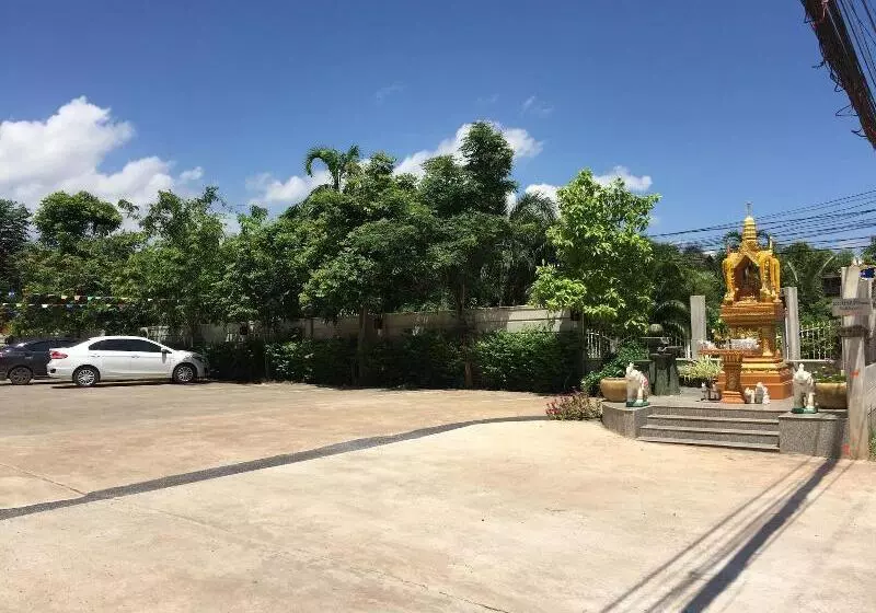 ホテル Sabaidee