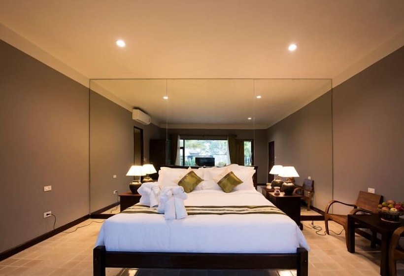 בית מלון כפרי Suwannatara Resort