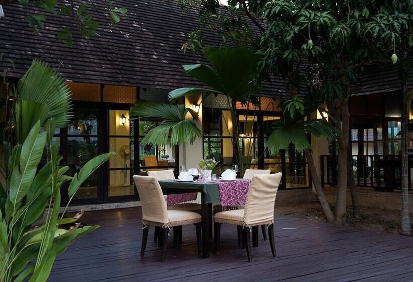 בית מלון כפרי Suwannatara Resort