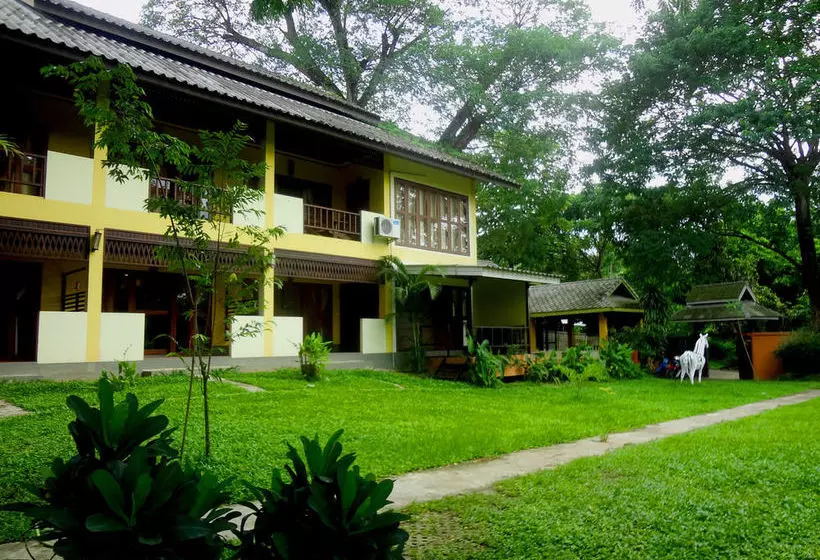 هتل The Point Villa Mae Hong Son