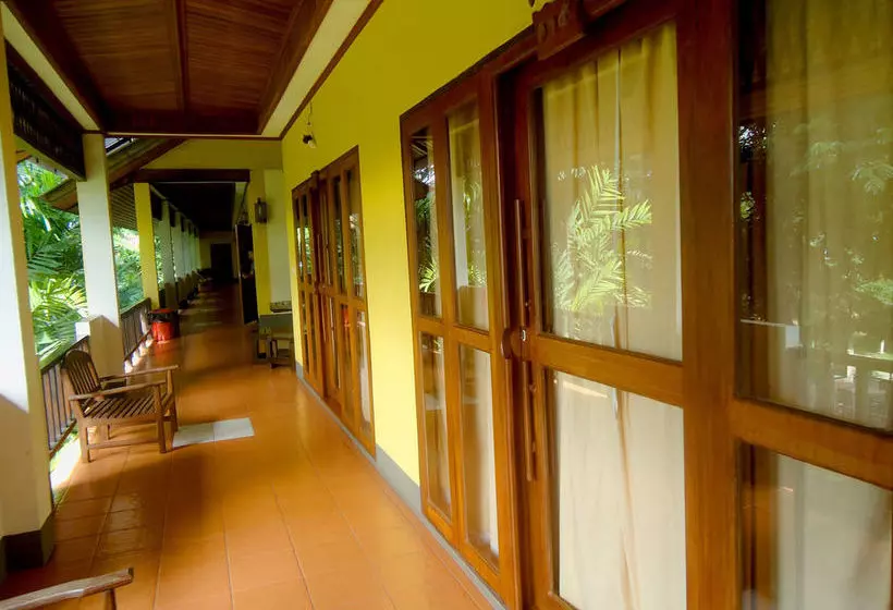 هتل The Point Villa Mae Hong Son