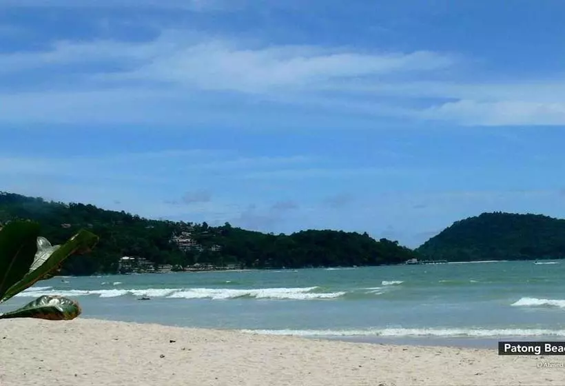 ホテル Zen Rooms Patong Soi Chuwong