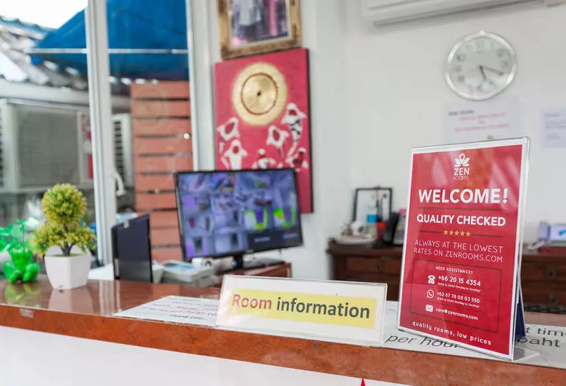 ホテル Zen Rooms Patong Soi Chuwong
