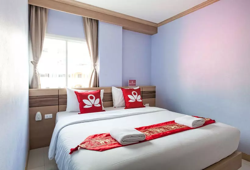 ホテル Zen Rooms Patong Soi Chuwong