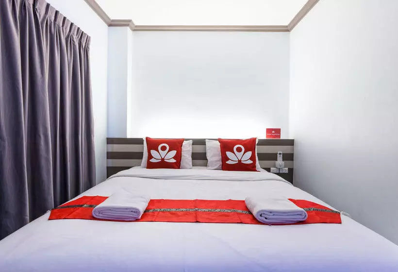 ホテル Zen Rooms Patong Soi Chuwong