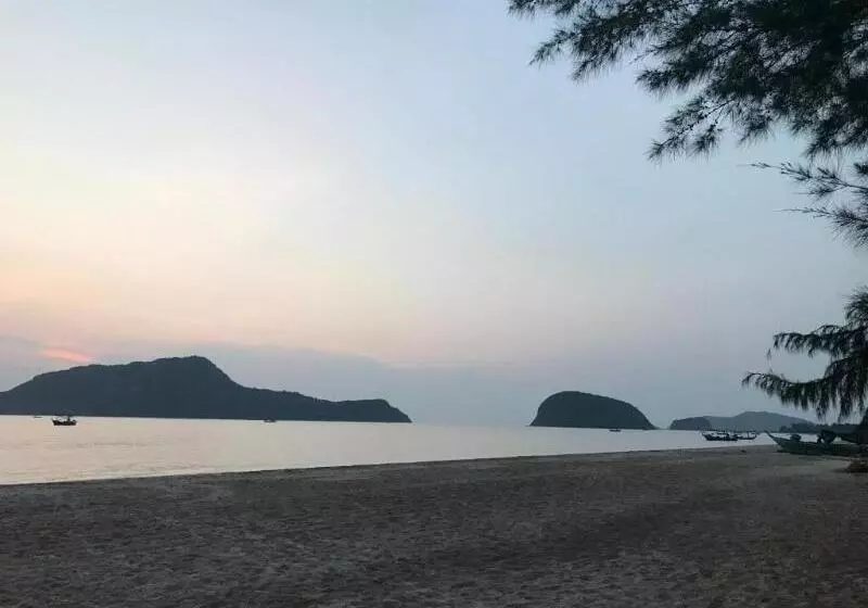 پانسیون Namaste Resort