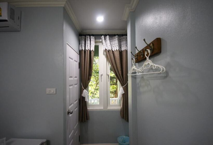 پانسیون Sky Cottage