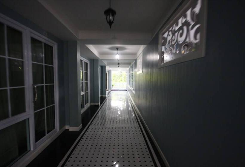 پانسیون Sky Cottage