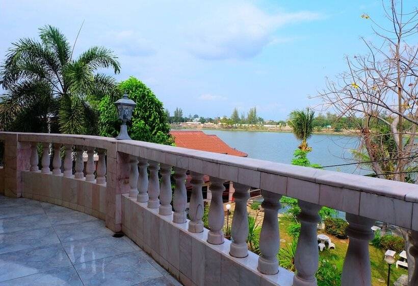 Techno Riverview Resort