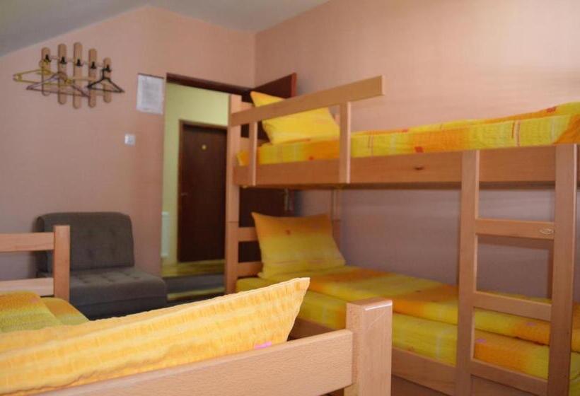 هاستل Smeštaj   Sobe Marvel