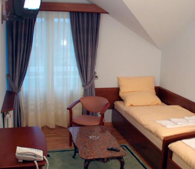 تختخواب و صبحانه Guest House Vila Lux