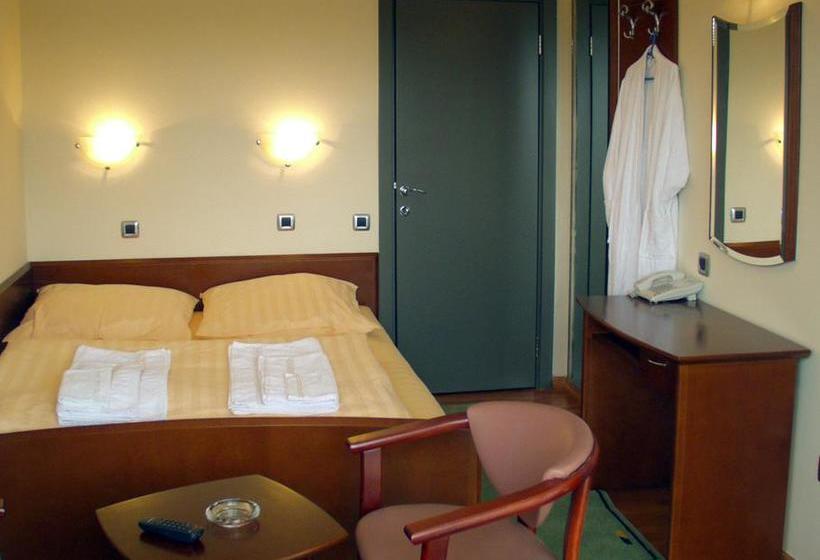 تختخواب و صبحانه Guest House Vila Lux