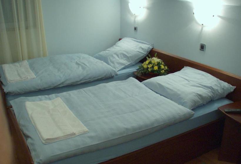 تختخواب و صبحانه Guest House Vila Lux