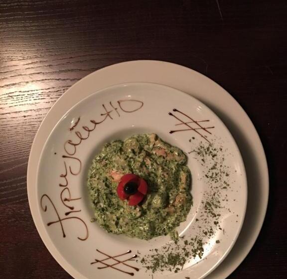 تختخواب و صبحانه Luxury Rooms Minjon