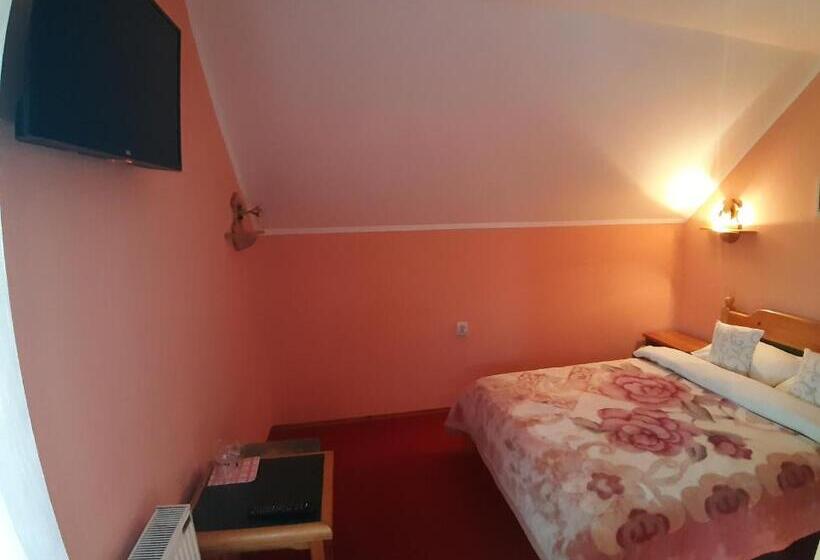 تختخواب و صبحانه Vila Palma Palic