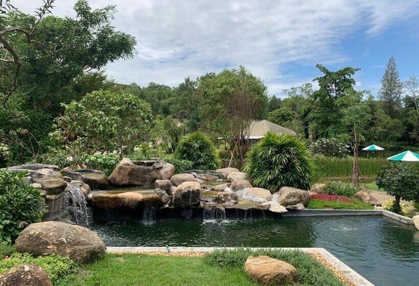 Greenfield Valley Fishing Resort