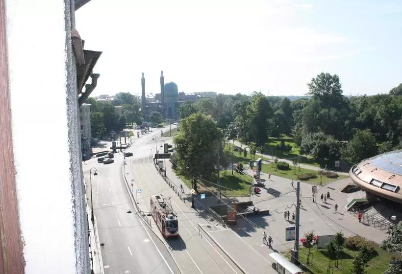 هتل Rooms Grand On Kronverksky