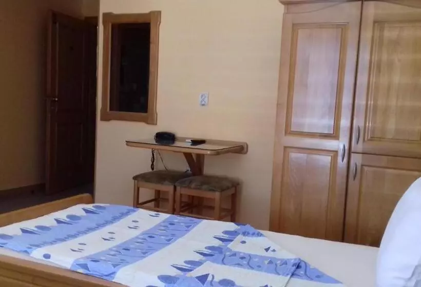 هتل B&b Boem