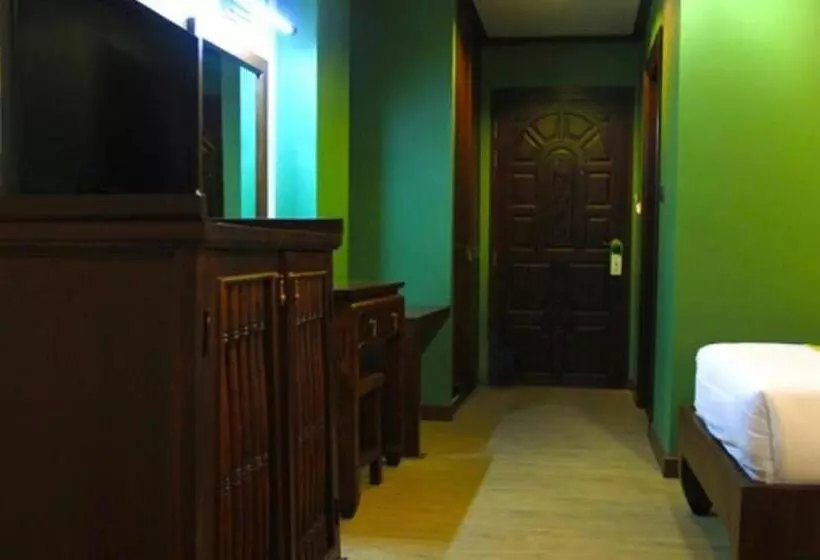 ホテル Chour Palace