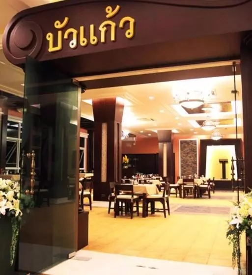 ホテル Chour Palace