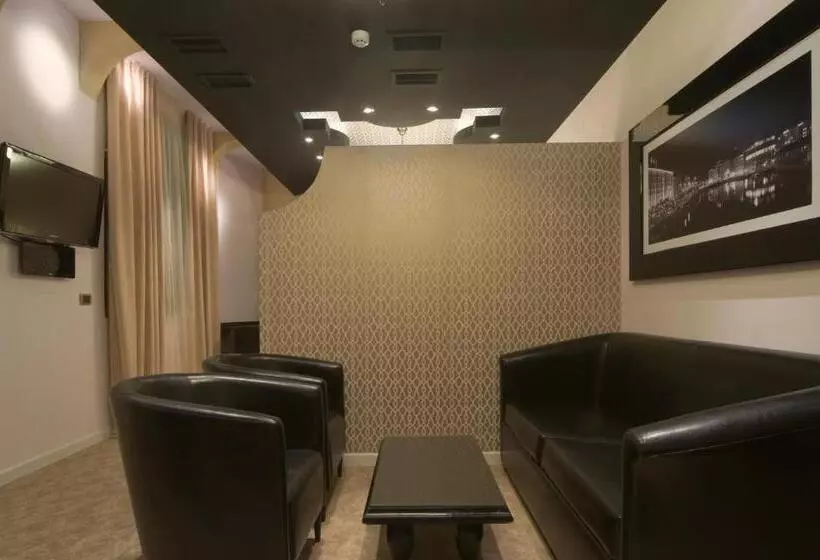 هتل ženeva Lux