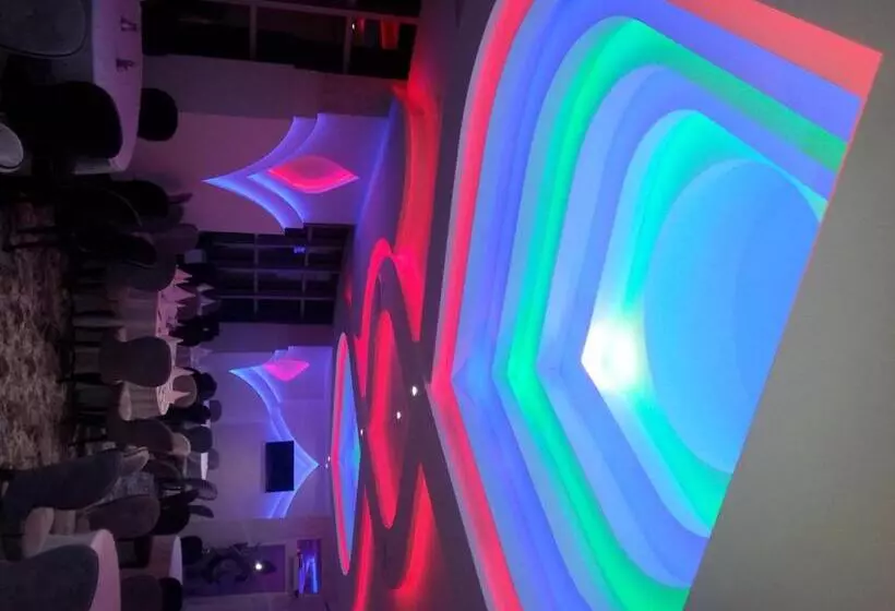 هتل ženeva Lux