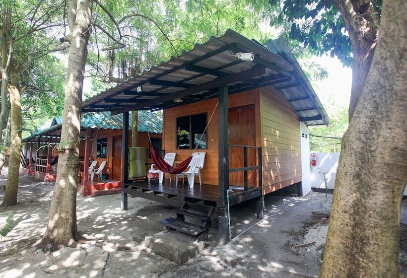 Отель Family Song Koh Lipe