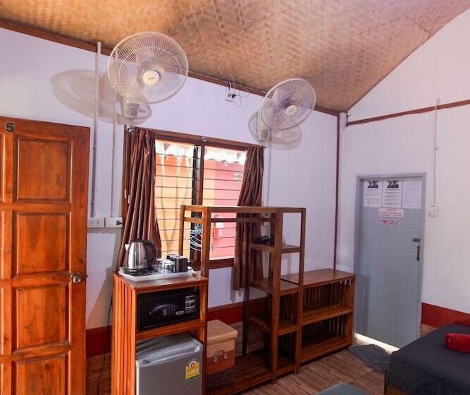 Отель Family Song Koh Lipe