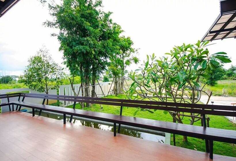 Отель Fig Boutique