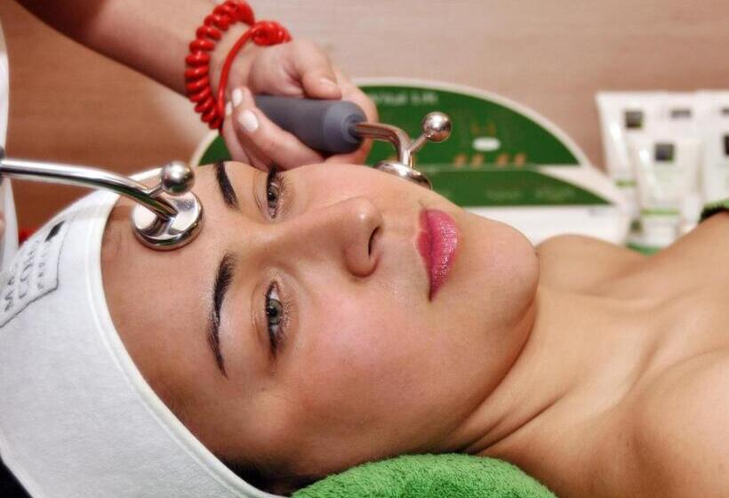 هتل Medical And Spa Centre Merkur