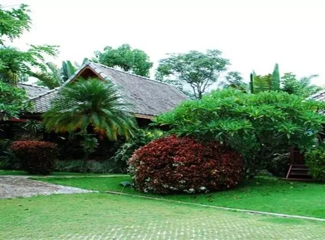هتل Pai Herbs Resort