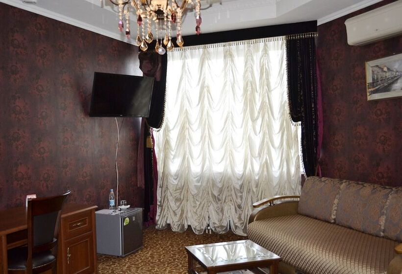 בית מלון כפרי Poruchik Golicin