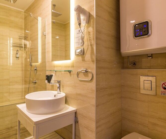 هتل Privilege Suites By Central Park