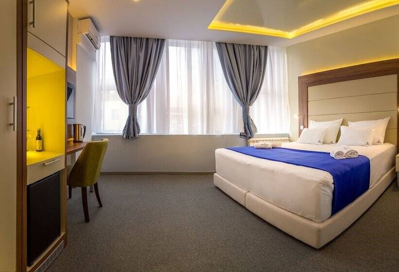 هتل Privilege Suites By Central Park