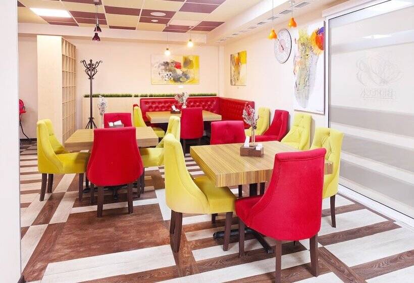 هتل аrt Volzhskiy