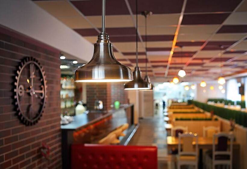 هتل аrt Volzhskiy