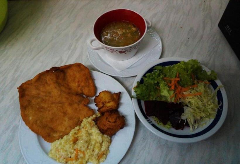 هتل Ugostiteljski Objekat Karibo