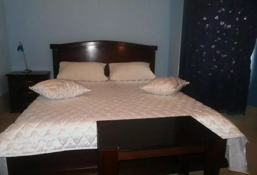 هتل Vila Mitic Luxx Spa Centar