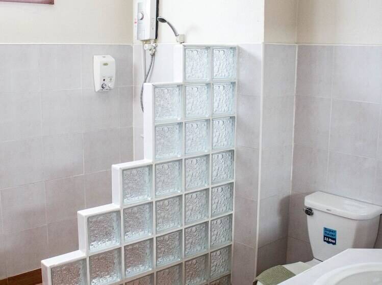 호텔 Yenjit Resort