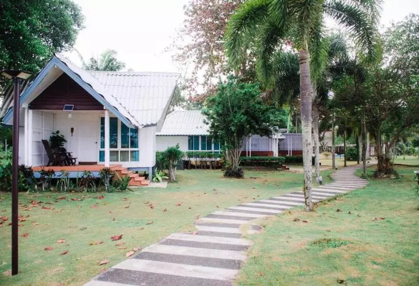 Koh Mak Resort