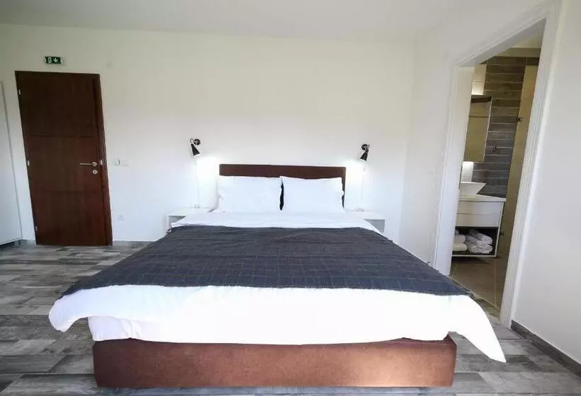 مُتل Guesthouse & Restaurant Tekovina
