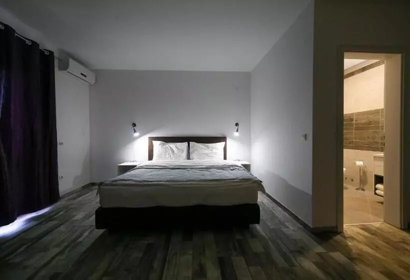 مُتل Guesthouse & Restaurant Tekovina