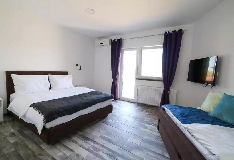 مُتل Guesthouse & Restaurant Tekovina