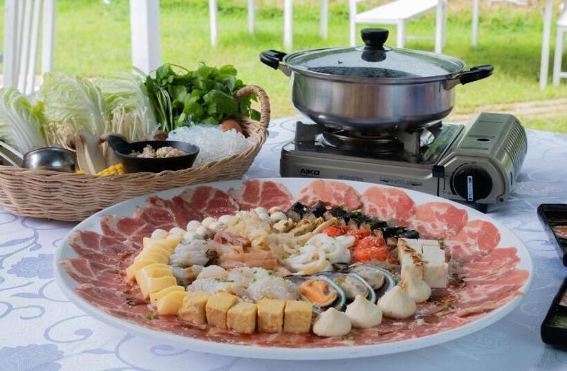 Phukaew Resort & Adventure Park