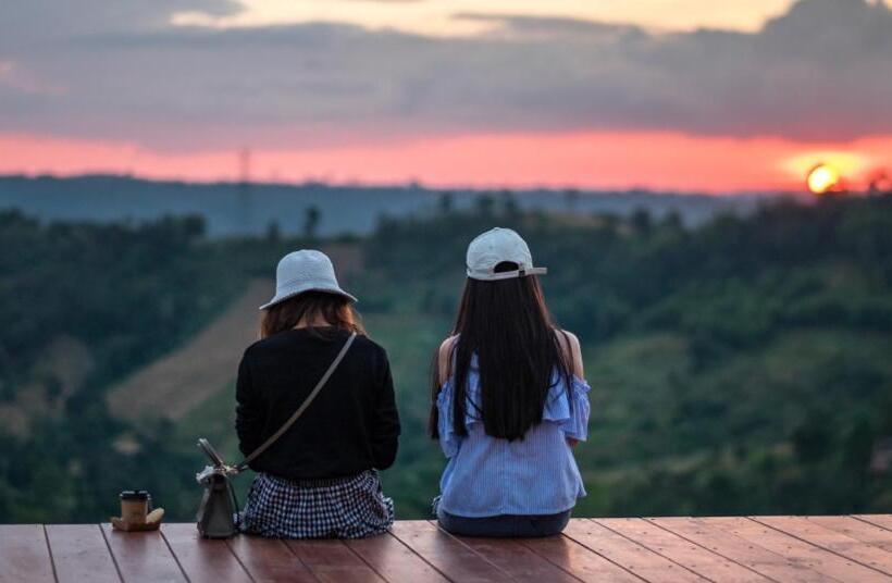 Phukaew Resort & Adventure Park