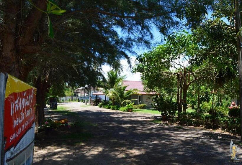 Sangjun On Beach Resort